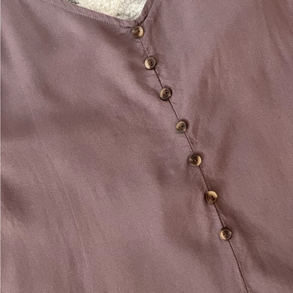 Minimalist Romper - Picture 3 of 4